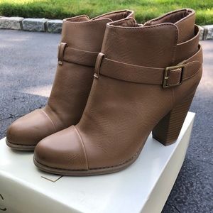 lc lauren conrad dear women's ankle boots